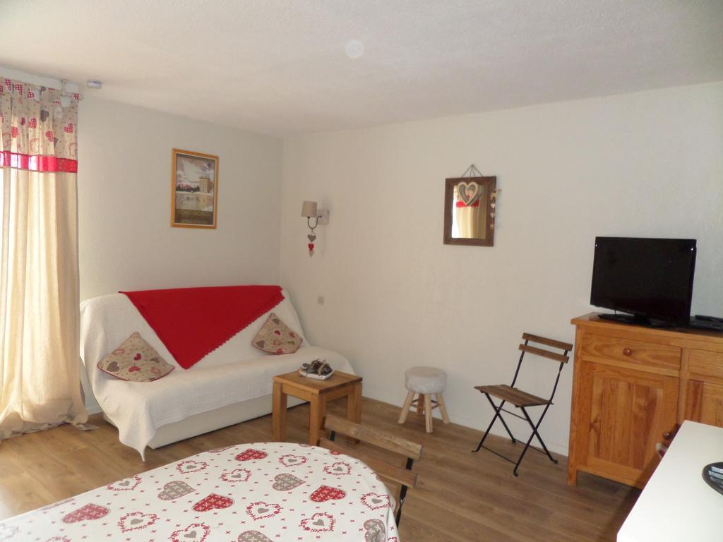 Appartements Les Balcons Du Soleil Font-Romeu-Odeillo-Via Екстериор снимка